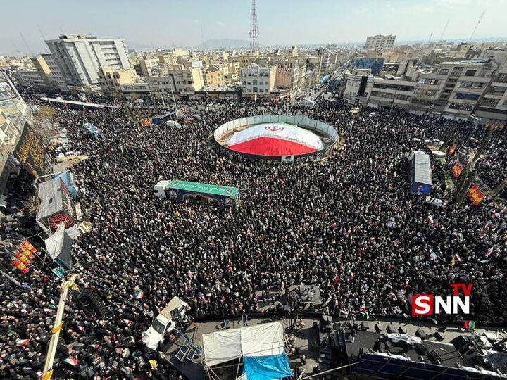 تصاویر هوایی از مراسم تشییع شهیدان