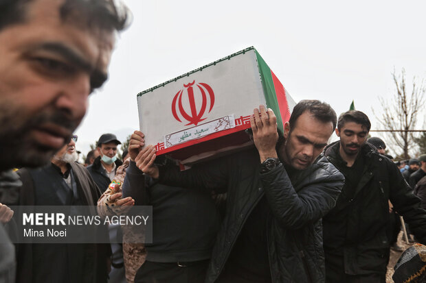 تشییع و تدفین ۱۳ بسیجی شهید محله قراملک تبریز