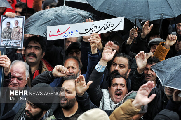 تشییع و تدفین ۱۳ بسیجی شهید محله قراملک تبریز