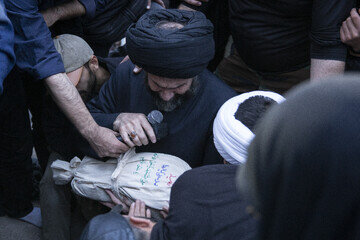 تشییع پیکر ۸ شهید تجاوز آمریکایی صهیونی - قزوین