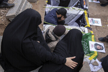 تشییع پیکر ۸ شهید تجاوز آمریکایی صهیونی - قزوین