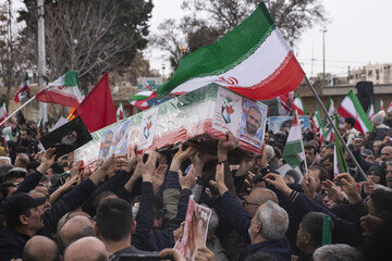 تشییع پیکر ۸ شهید تجاوز آمریکایی صهیونی - قزوین