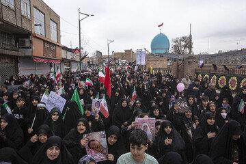 تشییع پیکر ۸ شهید تجاوز آمریکایی صهیونی - قزوین