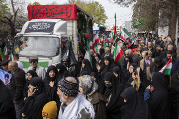 تشییع پیکر ۸ شهید تجاوز آمریکایی صهیونی - قزوین