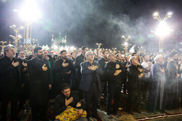 وداع مردم مشهد با شهید سید اسماعیل خطیب
