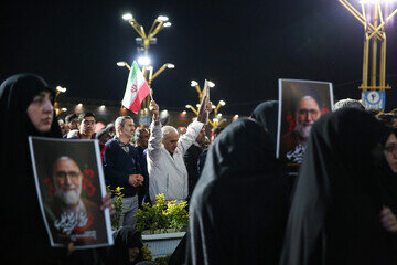 وداع مردم مشهد با شهید سید اسماعیل خطیب