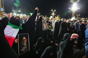 وداع مردم مشهد با شهید سید اسماعیل خطیب
