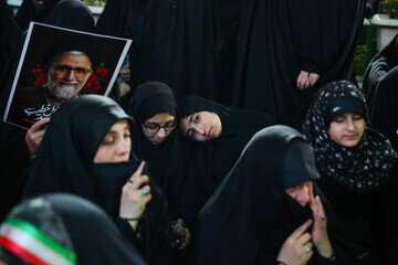 وداع مردم مشهد با شهید سید اسماعیل خطیب