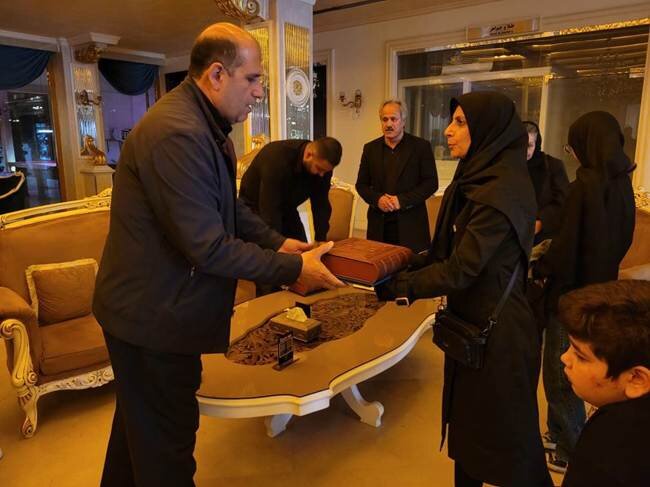 رضایی: با تمام ظرفیت به امور خانواده‌های شهدا رسیدگی می‌کنیم