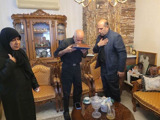 رضایی: با تمام ظرفیت به امور خانواده‌های شهدا رسیدگی می‌کنیم