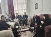 دیدار مدیر عامل بیمه دی با خانواده شهدای مدافع وطن