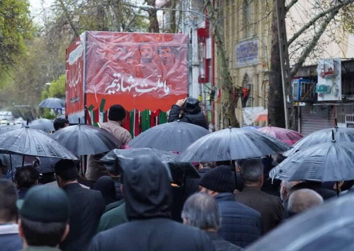 تشییع پیکر ۸ شهید جنگ رمضان در خرم آباد