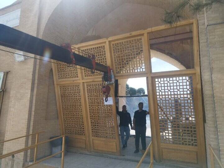 خطر فروپاشی سازه‌ای در چهلستون