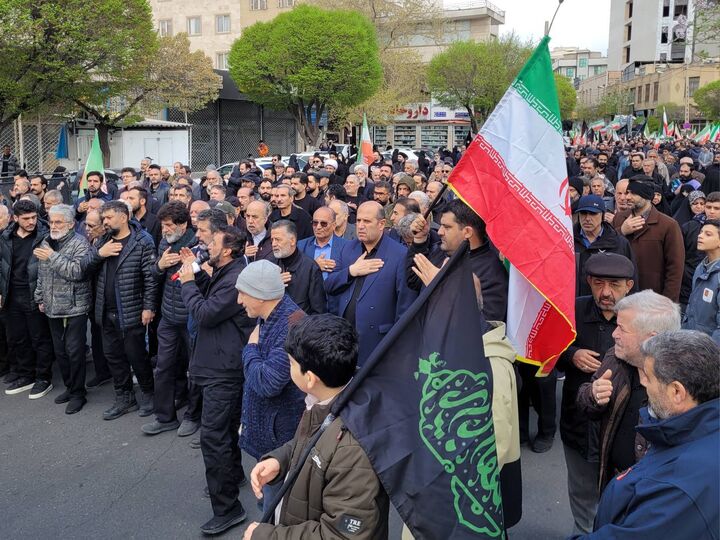 برگزاری مراسم تشییع پیکر مادر شهیدان افراسیابی با حضور مدیرکل تهران بزرگ