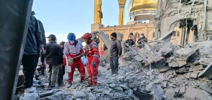 اعلام جزئیات حمله هوایی به ساختمان اداری حسینیه اعظم شهر زنجان/ شهادت ۴ نفر از هم‌وطنان