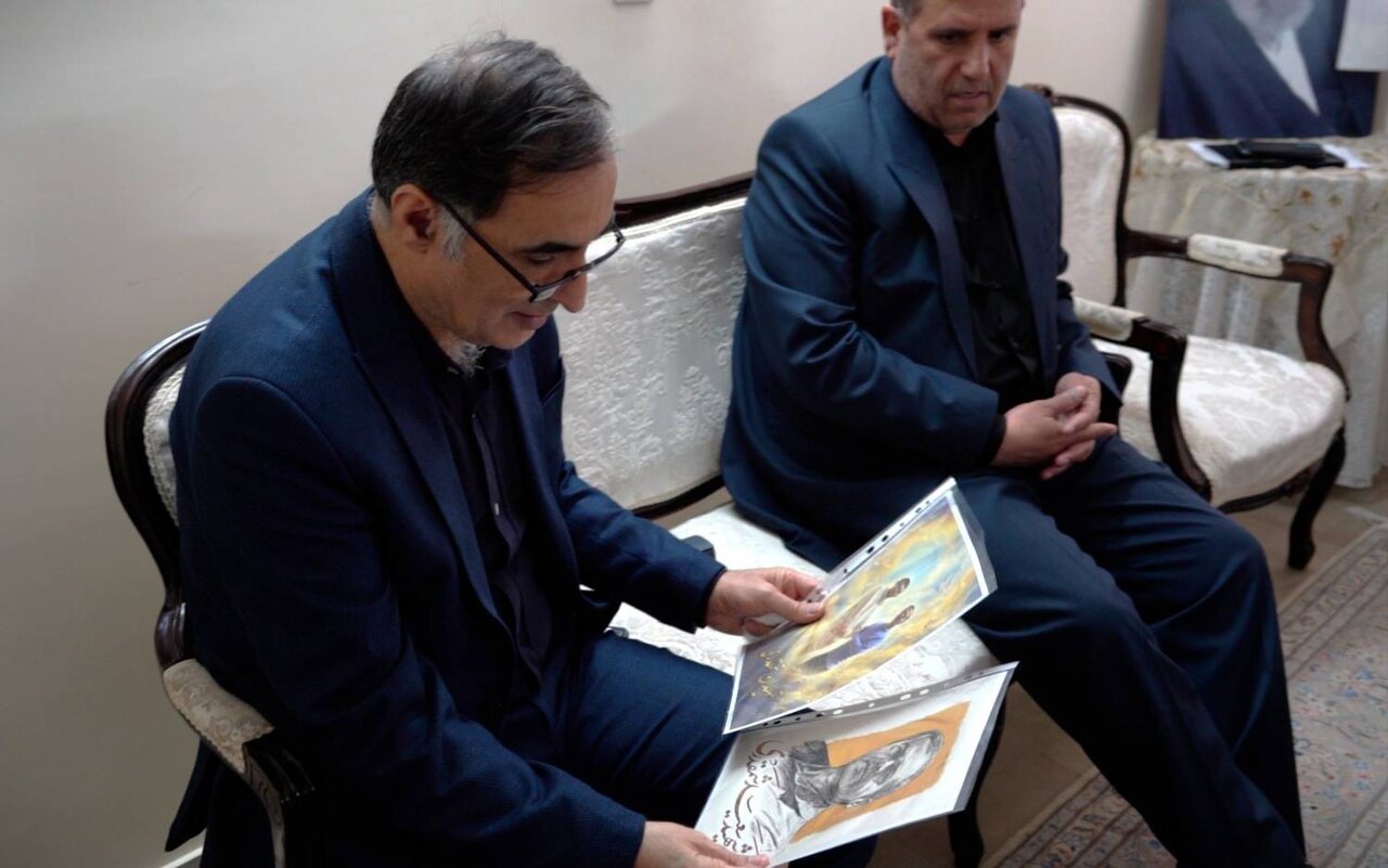 دیدار رئیس بنیاد شهید با خانواده‌های شهدای جنگ رمضان