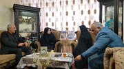 دیدار مشاور عالی رئیس بنیاد شهید و امور ایثارگران با ۶ خانواده شهید در شهرری و ورامین