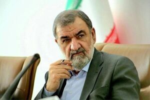محسن رضایی: دست نیروهای مسلح همچنان روی ماشه است