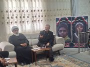 معاون فرهنگی بنیاد شهید میهمان خانواده شهدای دانش‌آموز میناب