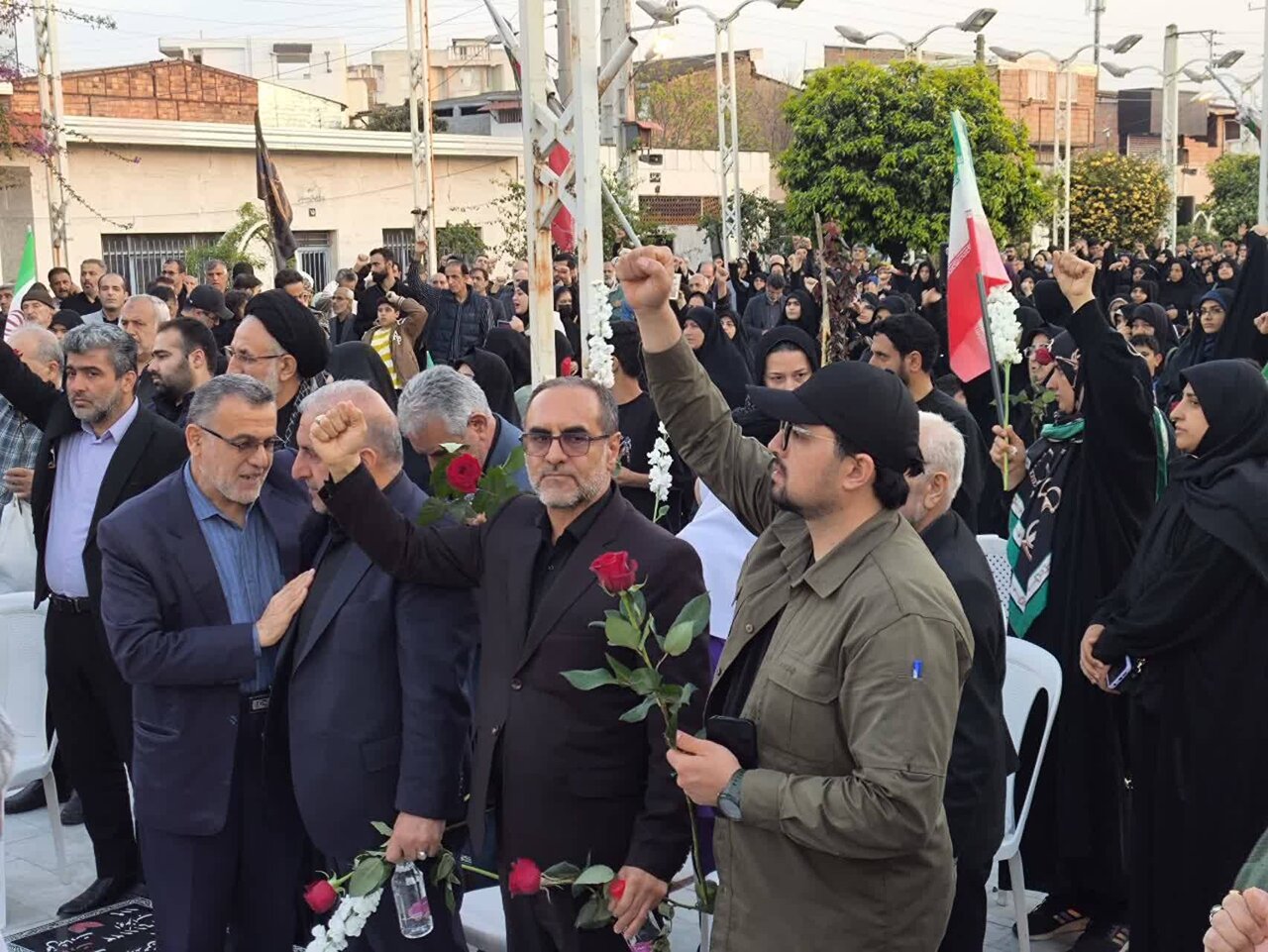 تجدید پیمان مدیرکل بنیاد شهید و امورایثارگران و مسئولین مازندران با آرمانهای شهدا به مناسبت اربعین شهادت قائد امت