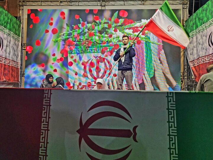 عکس/ پلاکاردی با مفهوم عمیق...