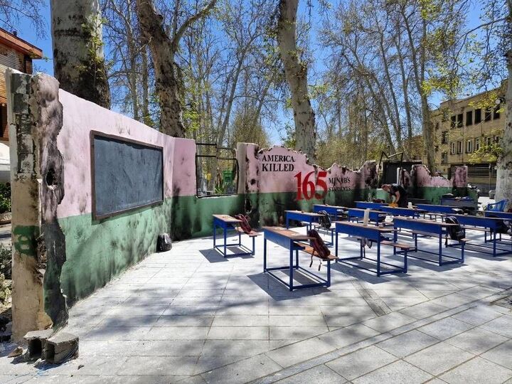 آغاز ساخت نمادهای جنگ تحمیلی آمریکایی ـ صهیونیستی در منطقه یک تهران 