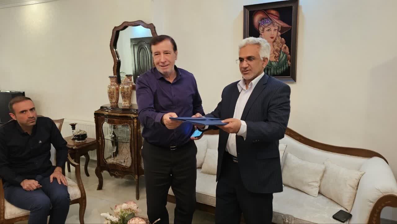 دیدار معاون بهداشت و درمان بنیاد شهید با خانواده شهدای جنگ