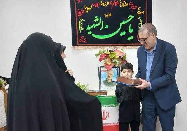 دیدار معاون حقوقی و امور مجلس بنیاد شهید با خانواده‌های «شهیدان اموری و شه‌پرست»