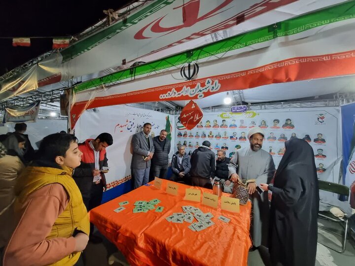 بازدید از غرفه «سلام شهید» و موکب تشکل یادگاران شهدای استان مرکزی