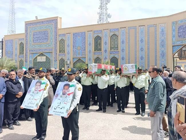 تشییع پیکر دو شهید مدافع امنیت در زابل با حضور اقشار شیعه و سنی