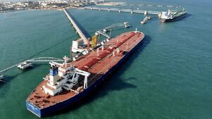 نخستین عوارض عبور کشتی‌ها از تنگه هرمز به خزانه واریز شد