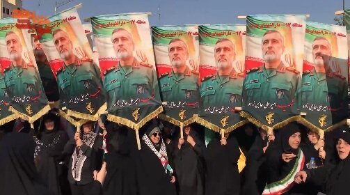 دختران جان فدای ایران به خیابان آمدند