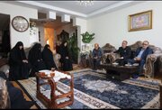 دیدار معاون حقوقی و امور مجلس بنیاد شهید و امور ایثارگران با خانواده‌های شهدای البرزی جنگ رمضان