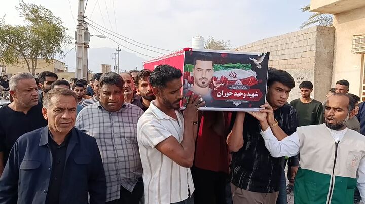 تشییع پیکر شهید وحید خوران در بندرپل