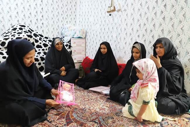 ناوکی: دختران شهدا نماد وقار و استقامت‌اند