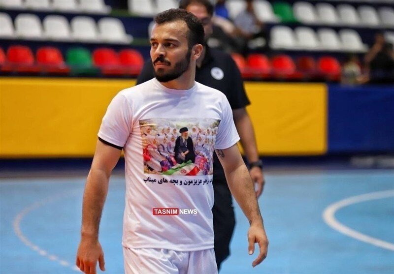 آقاپور: شهدای میناب و رهبر شهید را فراموش نمی‌کنیم