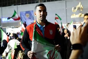 حاج‌صفی: سرود ملی را با عشق فریاد می‌زنیم