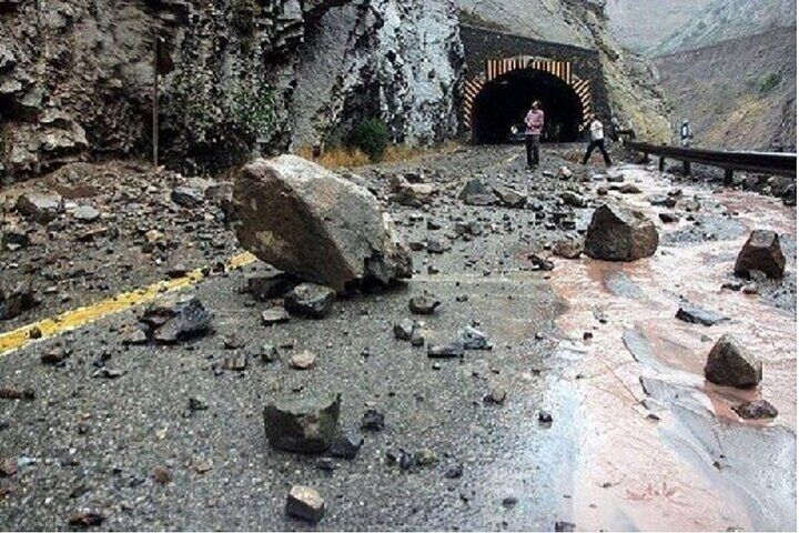 گسل، باران و جاده؛ ۳ عامل زمین‌لغزش در محور پردیس-تهران