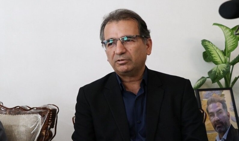 دیدار معاون تعاون بنیاد شهید با خانواده شهید «یونس نصیری»