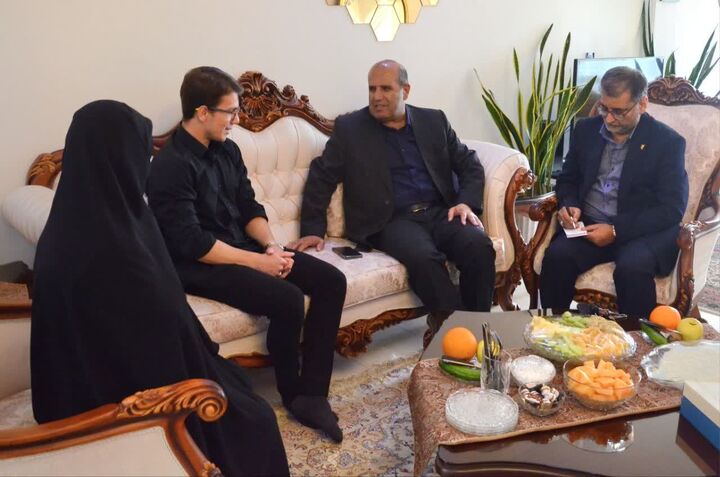 دیدار مدیران بنیاد شهید با ۳ خانواده شهید جنگ تحمیلی سوم