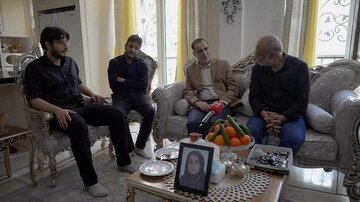دیدار رئیس بنیاد شهید با خانواده شهیده معلم «مریم حیدری»