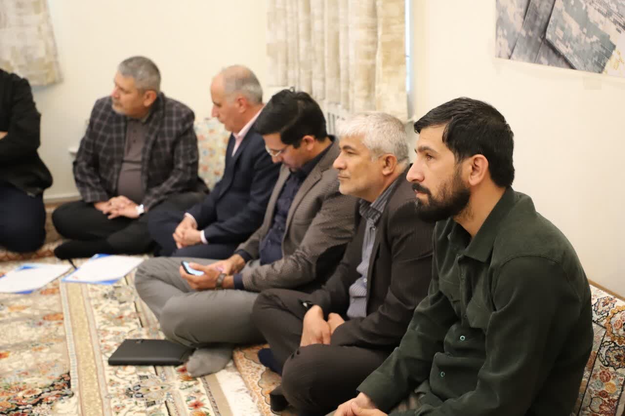 دیدار با خانواده شهید «سردار محمد پاکپور» در روستای دهسد شهرستان خنداب