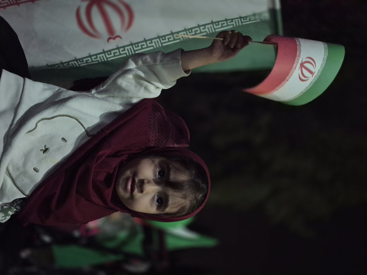 اجتماع مردمی در گلزار شهدای گمنام والفجر منطقه ۱۵ برگزار شد