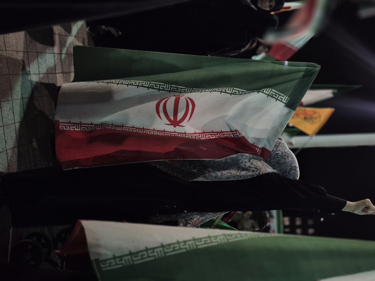 اجتماع مردمی در گلزار شهدای گمنام والفجر منطقه ۱۵ برگزار شد