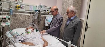 عیادت مسئولان بنیاد شهید از جانباز سرافراز «اسرافیلی»