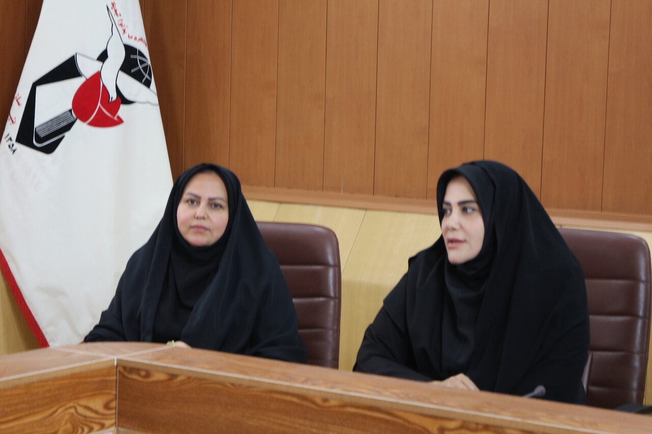 نشست هم‌اندیشی مدیرکل بنیاد شهید کرمانشاه با همکاران معاونت تعاون ستاد استان