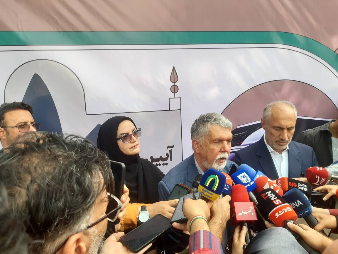 افتتاح ۱۰ کتابخانه سیار با هدف توسعه عدالت فرهنگی/ برنامه گسترش «خانه‌های شاهنامه» در کشور