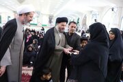 تجلیل از خانواده شهدای جنگ رمضان در گلزار شهدای بندرعباس