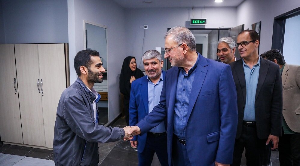 دیدار معاون فرهنگی و آموزشی بنیاد شهید و امور ایثارگران با کارکنان ادارهکل اسناد و انتشارات