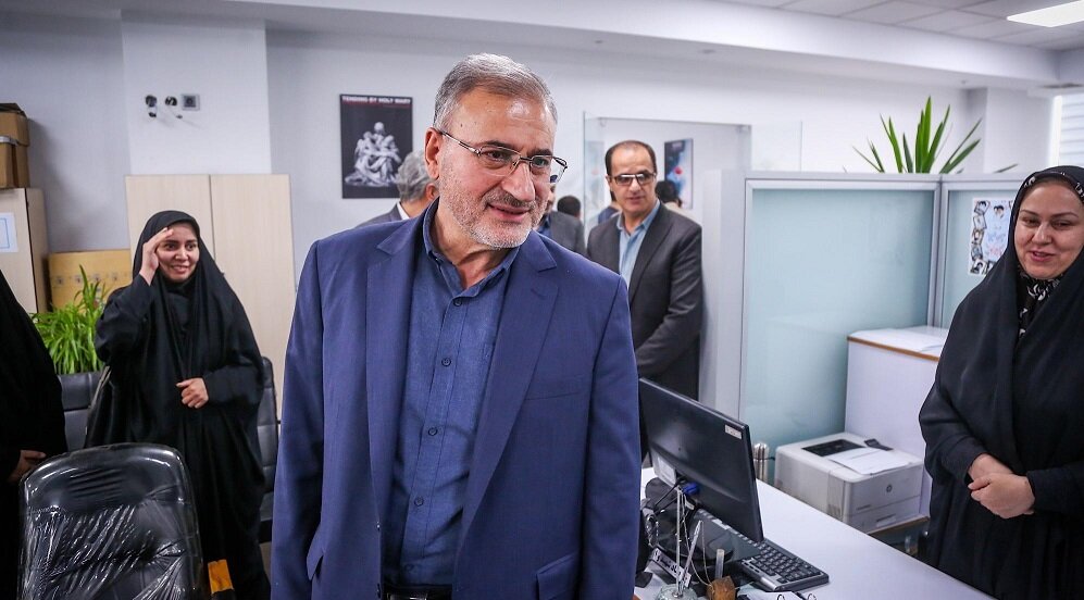 دیدار معاون فرهنگی و آموزشی بنیاد شهید و امور ایثارگران با کارکنان ادارهکل اسناد و انتشارات